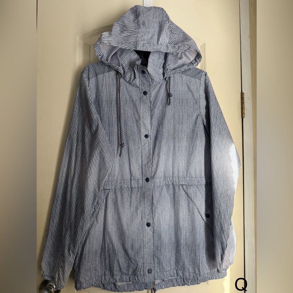Columbia Blue Striped windbreaker Raincoat‎ hoodie lightweight camping hiking